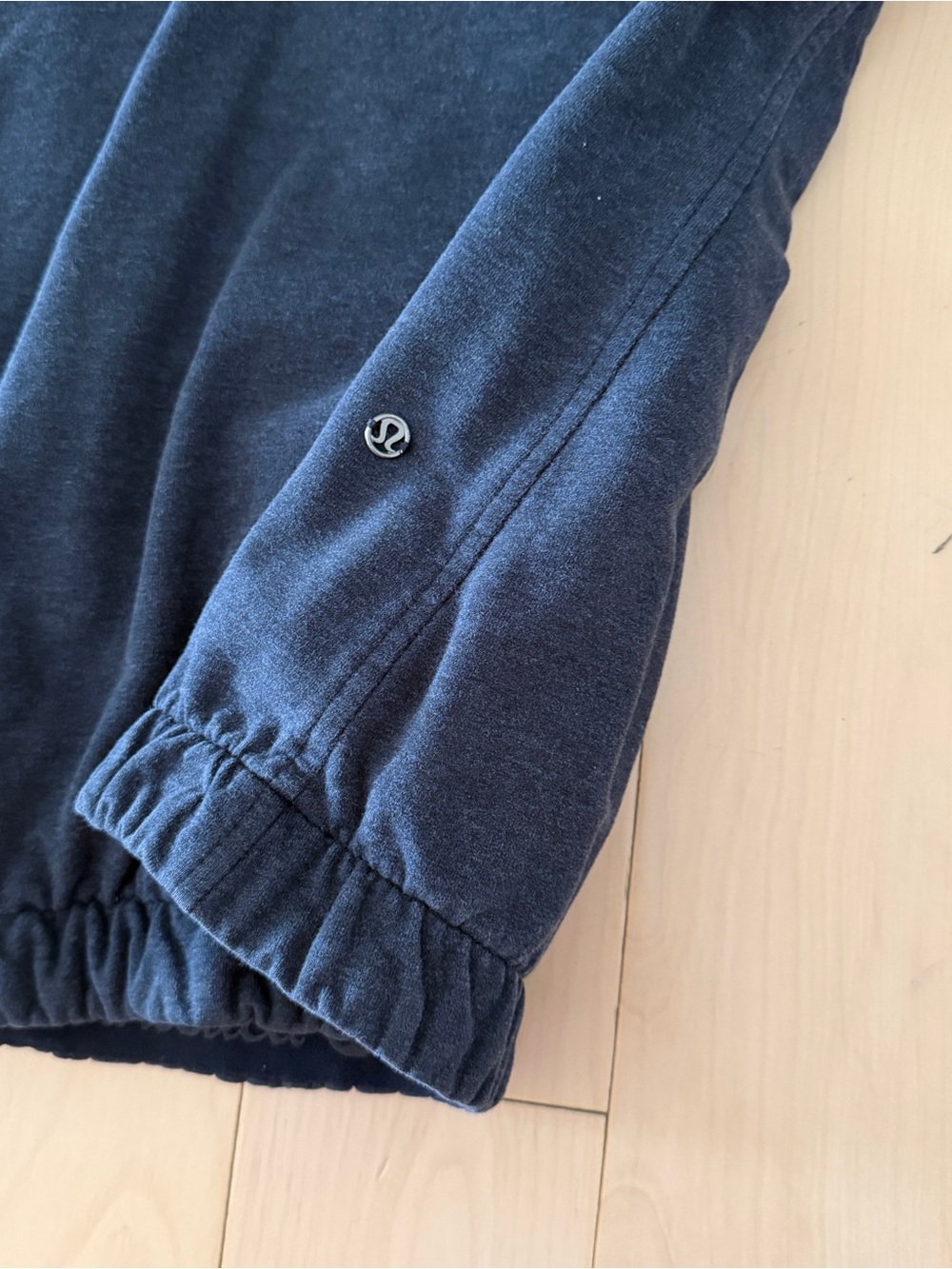 Lululemon Statement Turtle Neck Seeatshirt - Picture 4 of 5